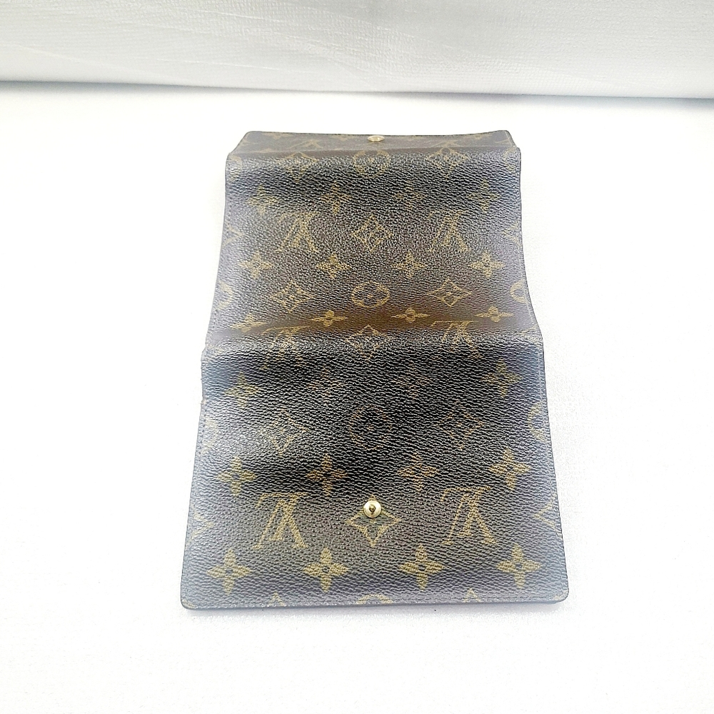 Louis Vuitton Monogram Wallet - Picture 4 of 7